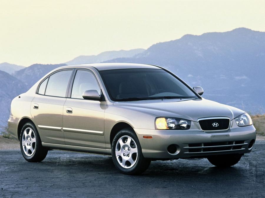  Hyundai Elantra Sedan 2000 года  (US) (фото 2 из 2)